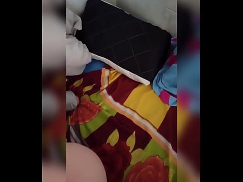 ❤️ Nire gelakidea etxean bakarrik geratzen da, bere senarra oporretara joaten delako eta nik izorratzeko eta ipurdia esnez betetzeko aprobetxatzen dut ❤❌ Azal bideoa gurean eu.bsglass.ru ☑
